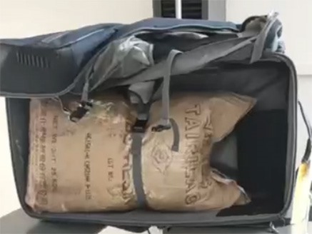 蜂巢框装进成品袋自由落体测试