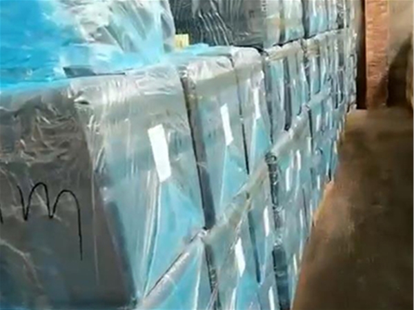 凯泽公司蜂巢板蜂巢框整齐出货缅甸工具袋工厂